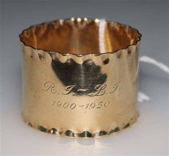 A 1930s 9ct gold napkin ring, London, 1934, 26 grams.